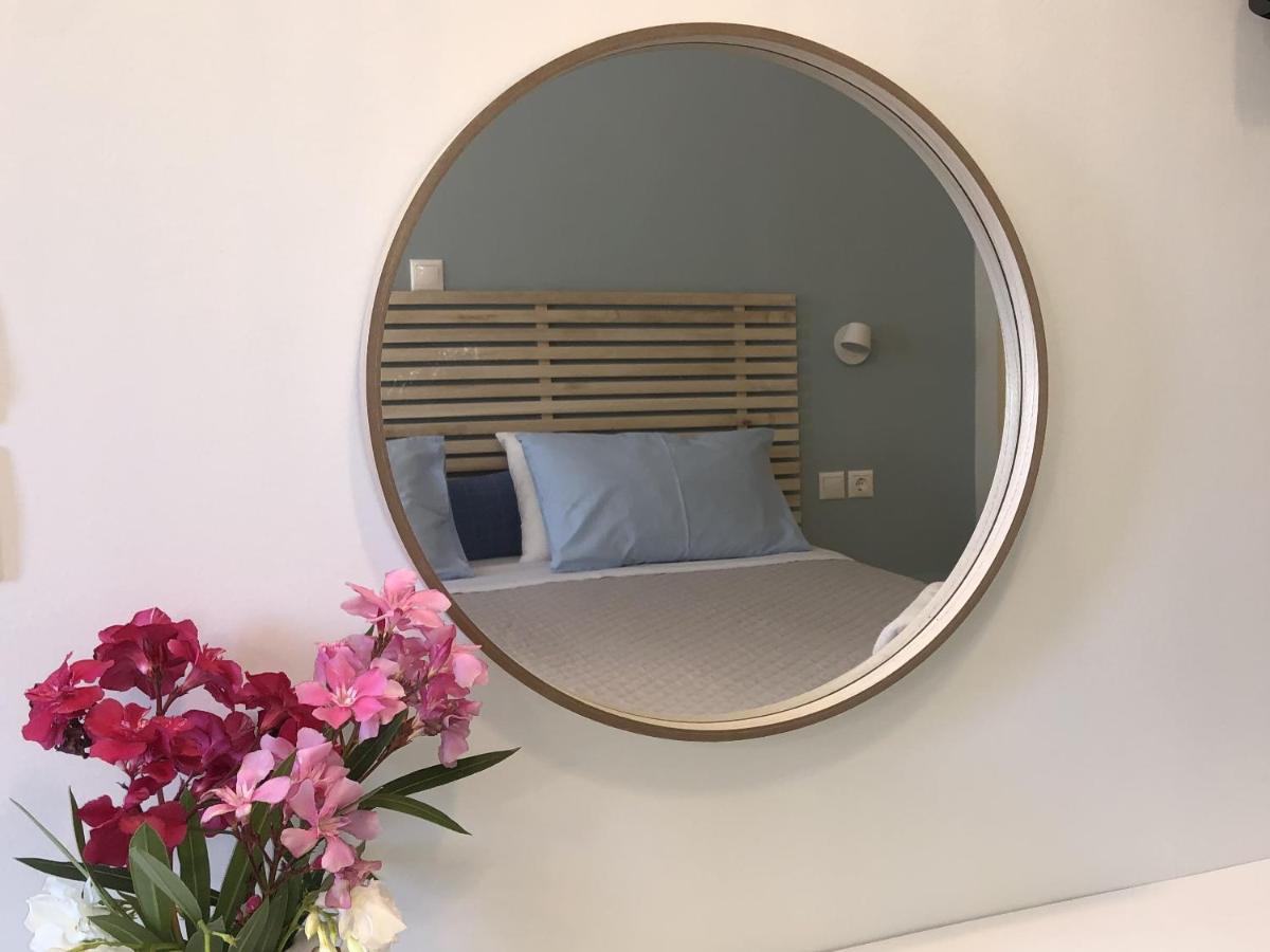לאסי Despina Studios And Apartments מראה חיצוני תמונה