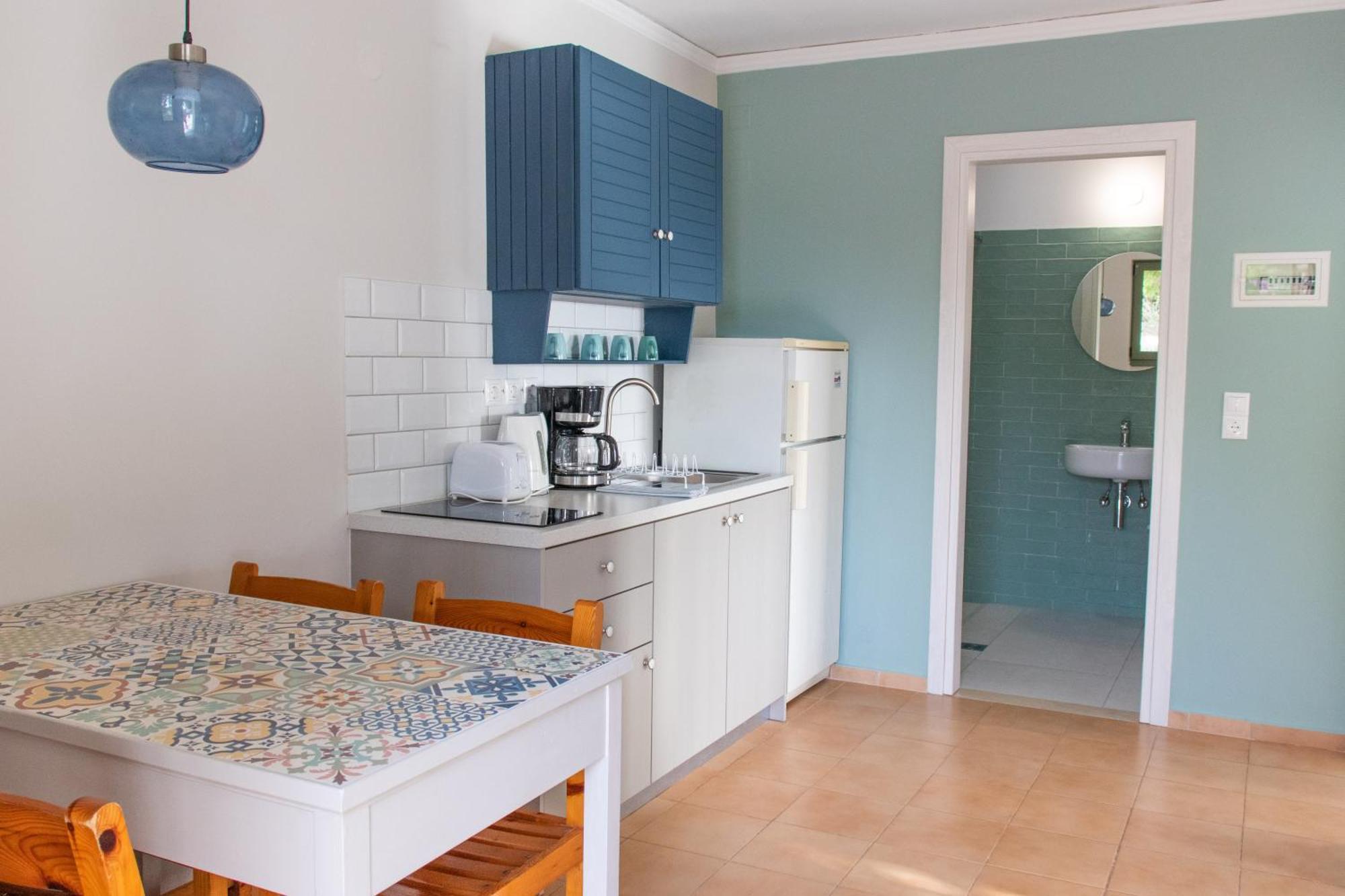 לאסי Despina Studios And Apartments מראה חיצוני תמונה