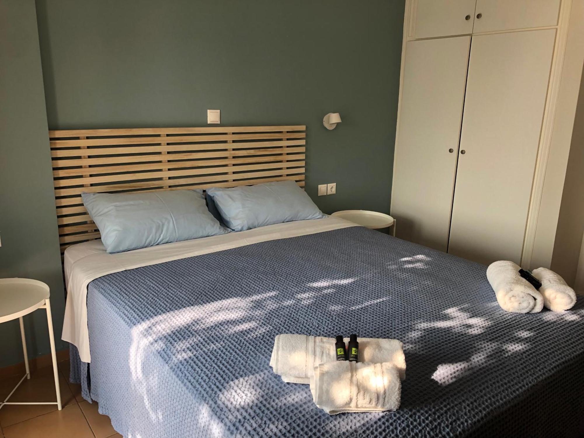לאסי Despina Studios And Apartments מראה חיצוני תמונה